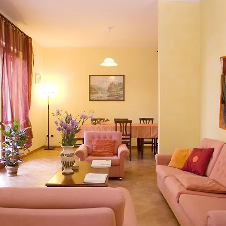 Dina Villa Forte dei Marmi